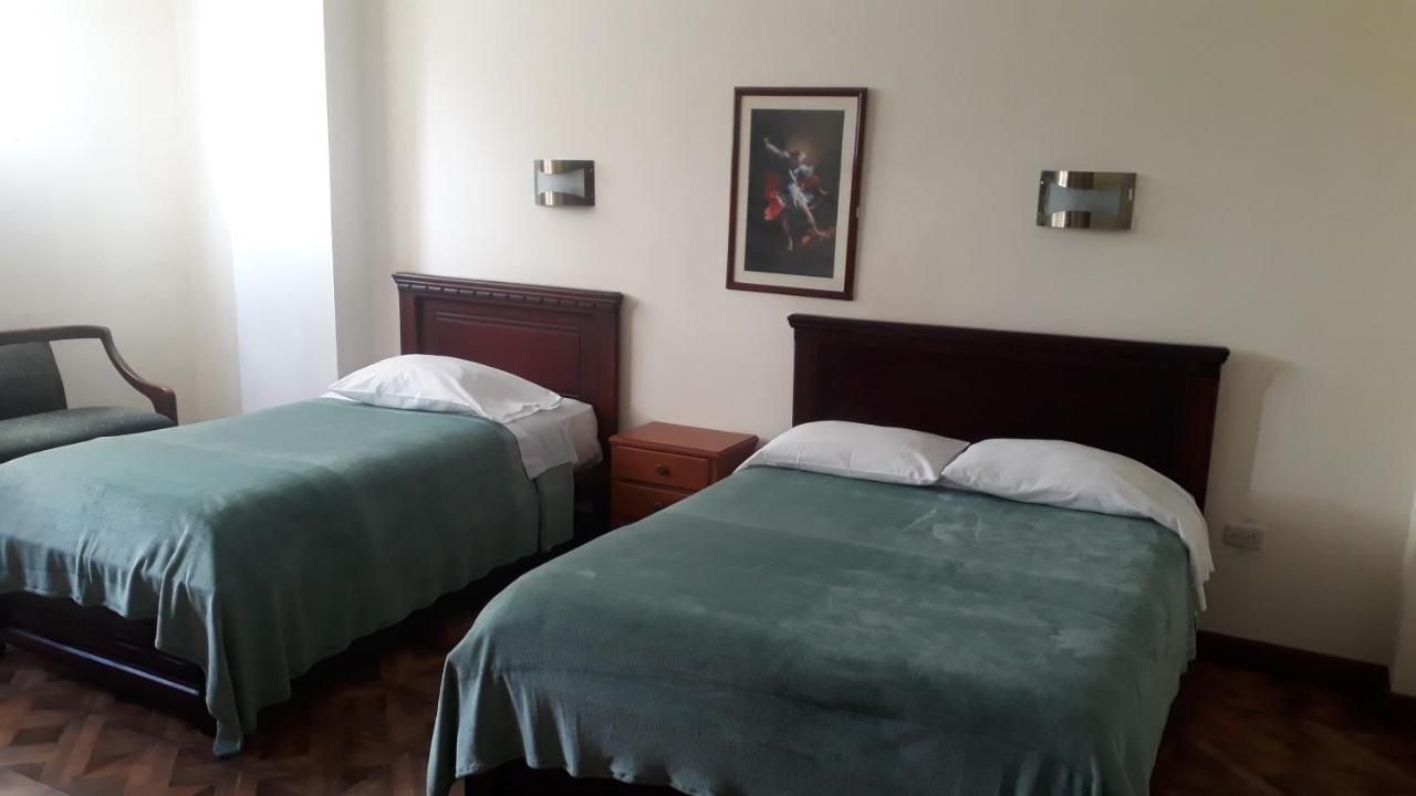 El Cardenal Hotel 로하 외부 사진