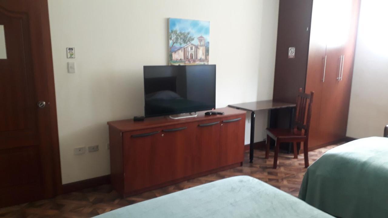 El Cardenal Hotel 로하 외부 사진