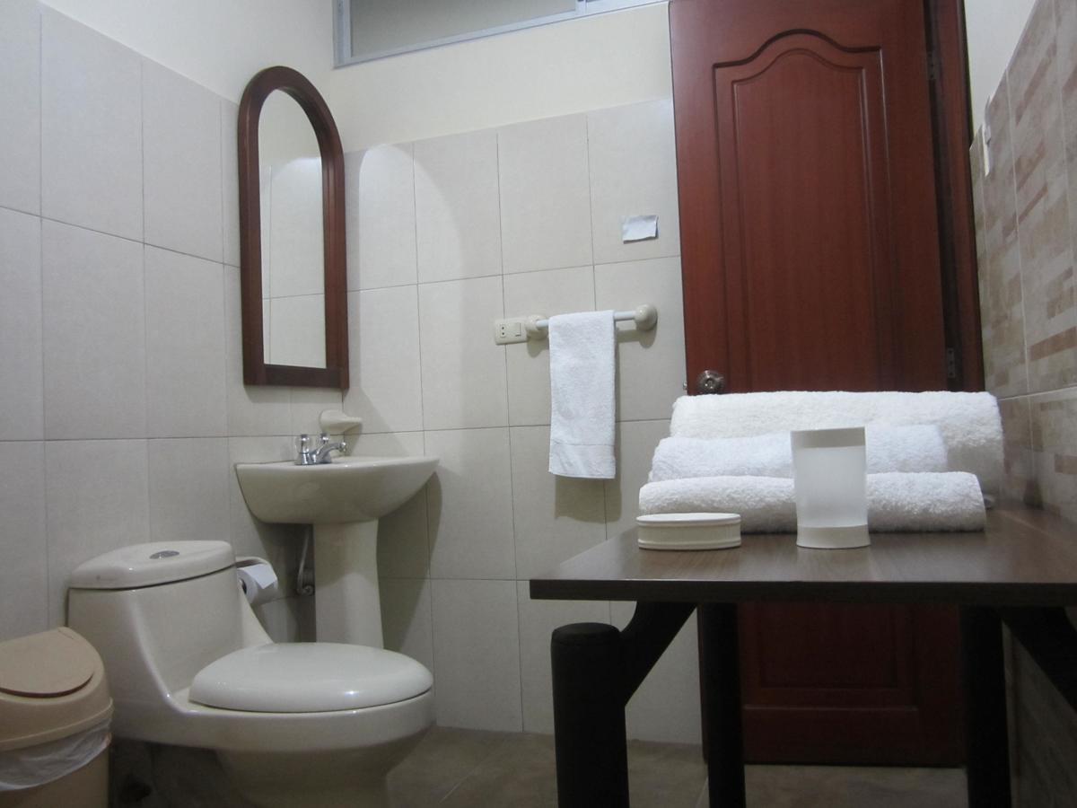 El Cardenal Hotel 로하 외부 사진